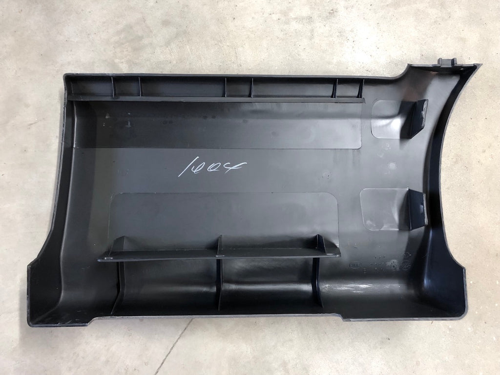 NOS Syclone Passenger Front of Bed Cladding – SportmachinesStore
